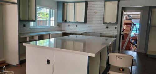 0c0281a4-f07b-48e5-9645-e64011e24774-1