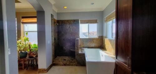 9f5f54b8-a203-4fa3-94b4-842e230f066c-1