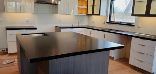 ad22dc32-54b1-40a1-afc5-24667a35c3a6-1