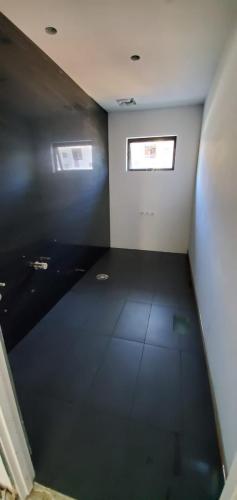 b9f41977-94b6-4dae-a74c-0e98a55ab142