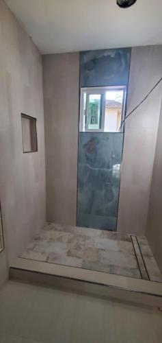 dc082a63-eafe-4904-b572-f7651596570b