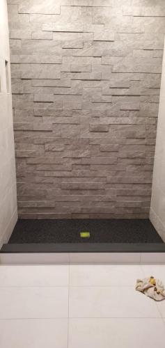 f375c864-b2df-4594-befd-a78d16623947